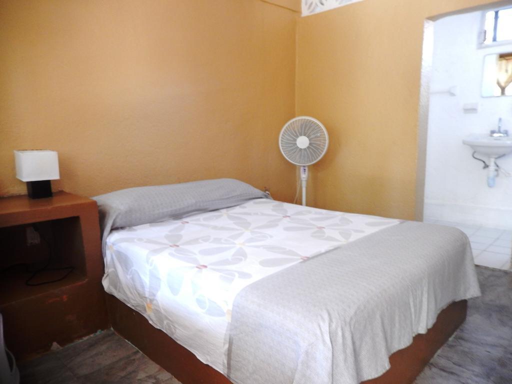 Hotel Evasion Acapulco Szoba fotó
